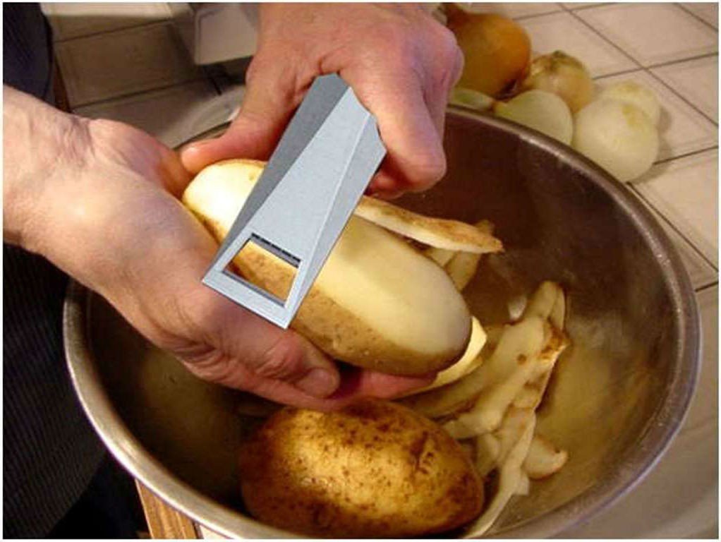 Как почистить картошку обычным кухонным ножом