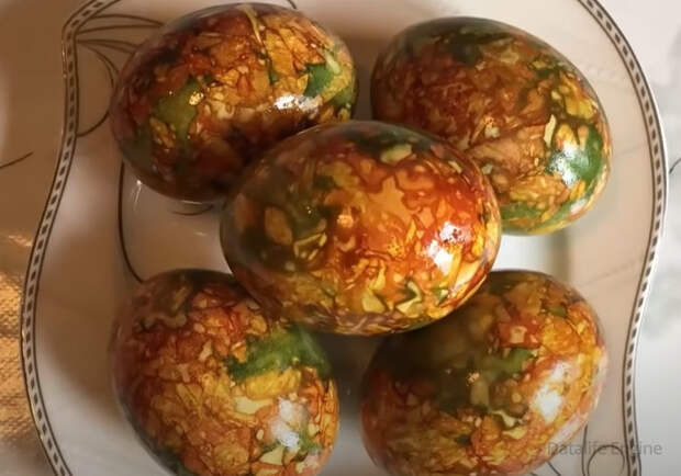 Мраморные, узорчатые и золотые. 10 необычных способов покрасить яйца | православие и мир