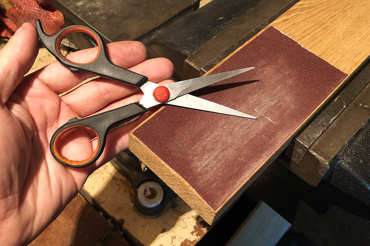 Как наточить ножницы: простые способы как наточить инструмент в домашних условиях