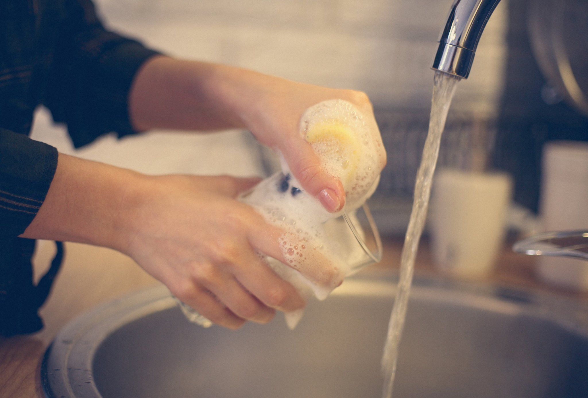 7 методов использования хозяйственного мыла в быту
