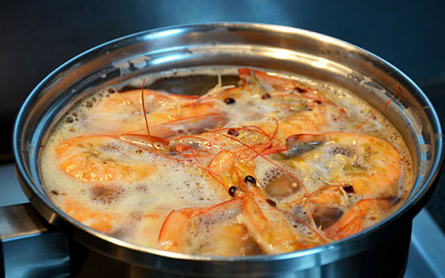 6+ способов как варить варено замороженные креветки — это просто и невероятно вкусно