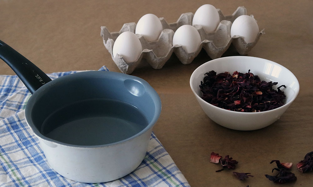 Как покрасить яйца чаем каркаде - рецепт с фото
