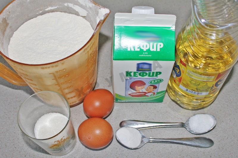 Чем заменить кефир в выпечке, тесте, оладьях, можно ли молоком, ряженкой или сметаной, аналог