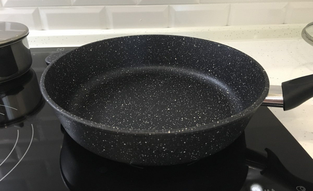 Кукмара посуда — отзывы о сковородах, кастрюлях и жаровнях с мраморным покрытием, обзор моделей