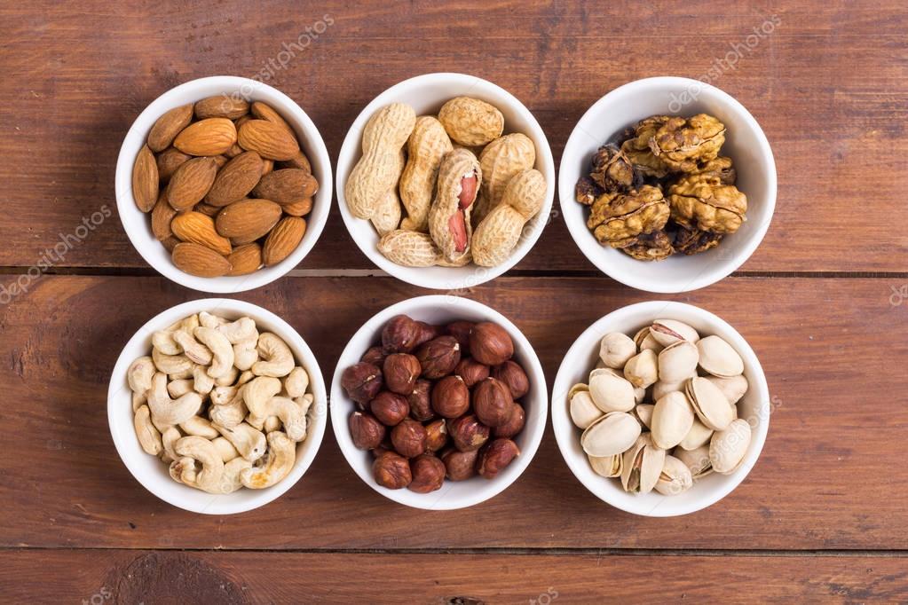 Как хранить грецкие орехи, чтобы они не портились?
