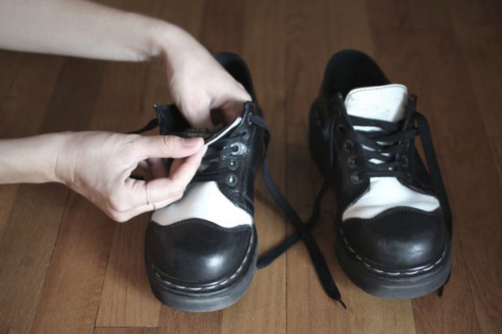 Как растянуть кроссовки из разных материалов в домашних условиях