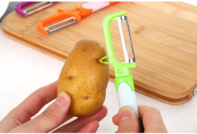 Вы никогда не задумывались о том, что, возможно, чистите картошку неправильно А вдруг О том, как быстро и правильно почистить картошку без лишних усилий, читайте в нашей статье