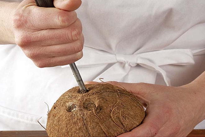 Как почистить кокос в домашних условиях, как хранить кокос, кокосовое масло и стружку