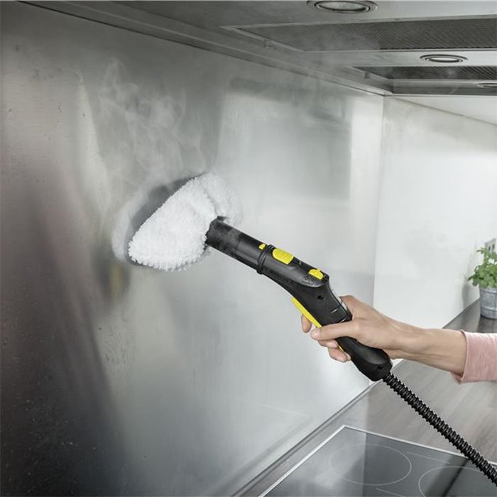 Стеклоочиститель и робот-пылесос: что лучше для мытья окон