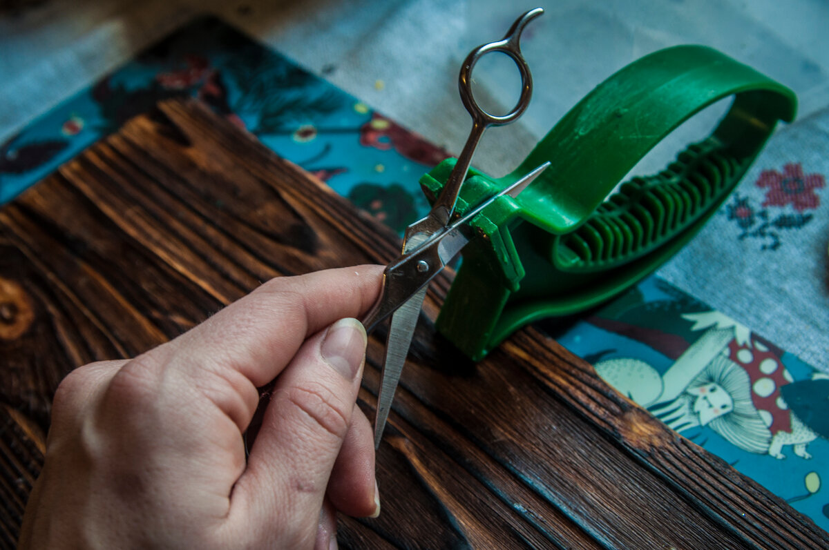 Как поточить парикмахерские ножницы для стрижки самому