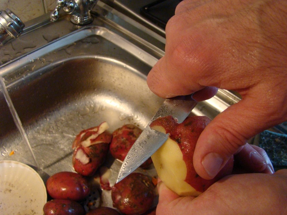 Как быстро почистить картошку :: инфониак
