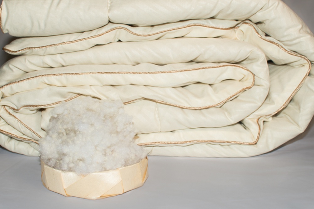 Как стирать верблюжье одеяло в стиральной машине и вручную