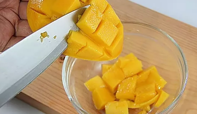 Как быстро и легко почистить манго