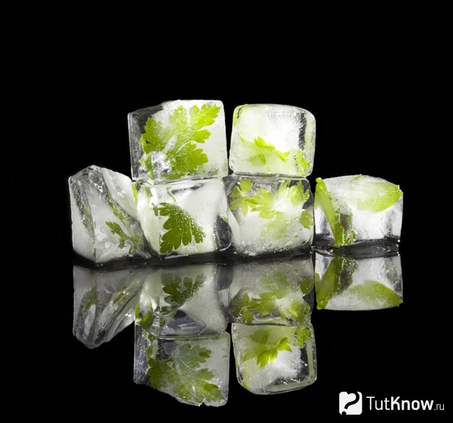 Оригинальные кубики льда: топ-5 необычных рецептов