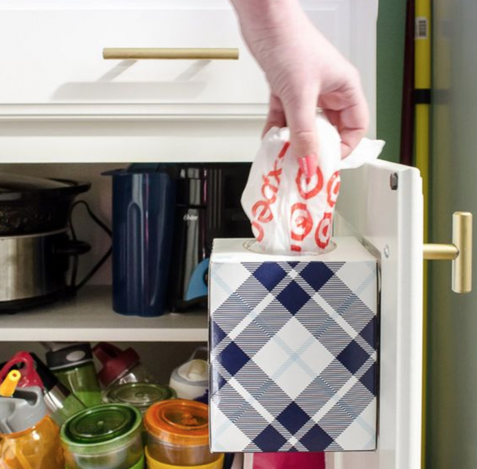Как хранить пакеты на кухне: идеи, в бутылке, коробке и не только