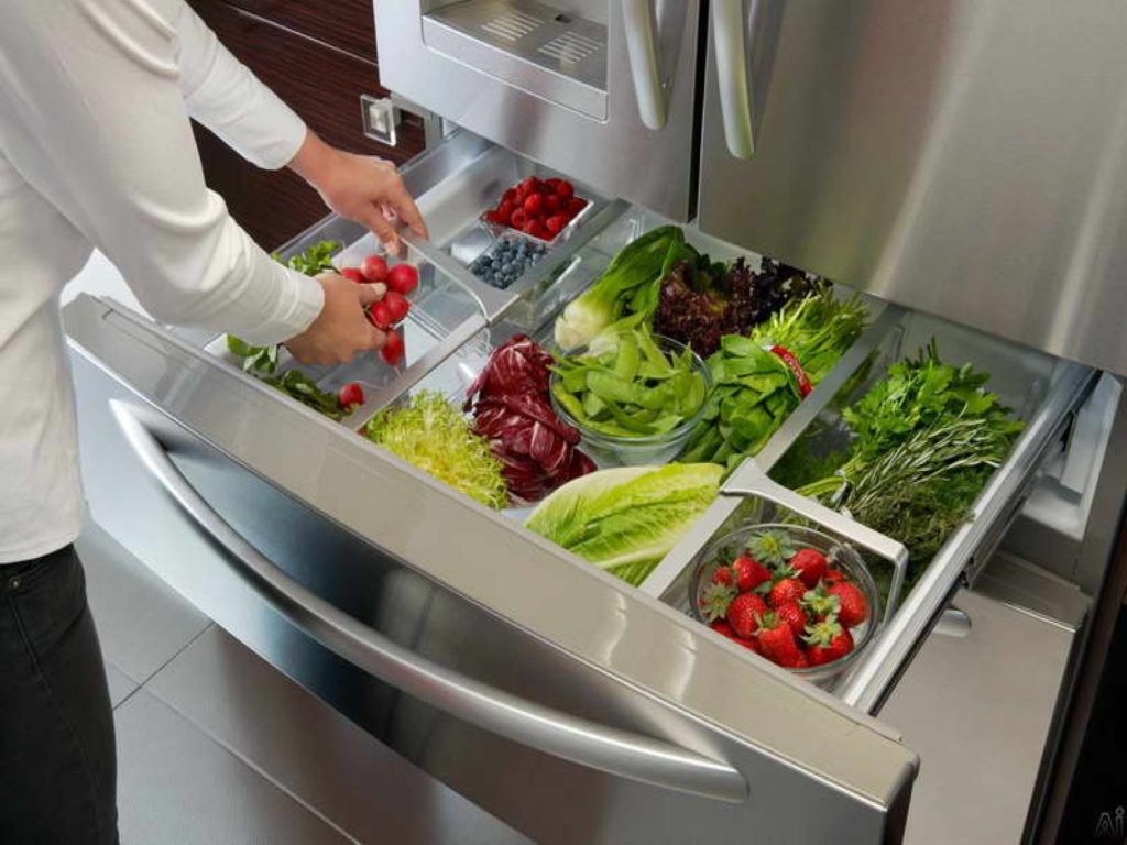 Как сохранить зелень в холодильнике свежей и долго