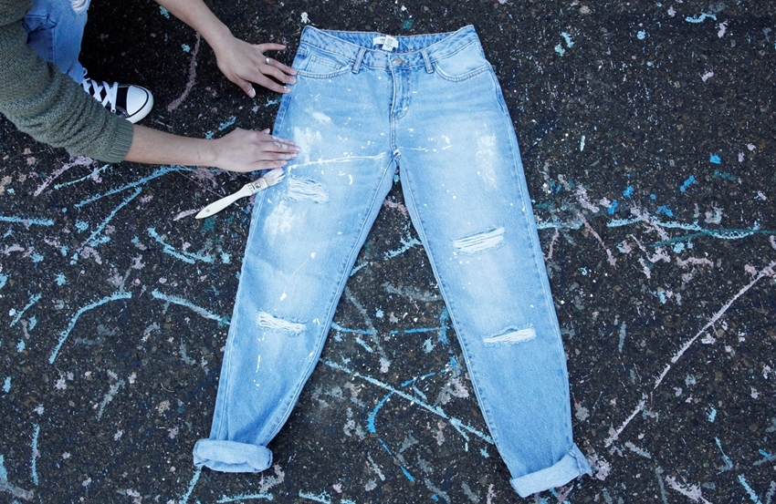 Красятся джинсовые вещи: что делать в домашних условиях?