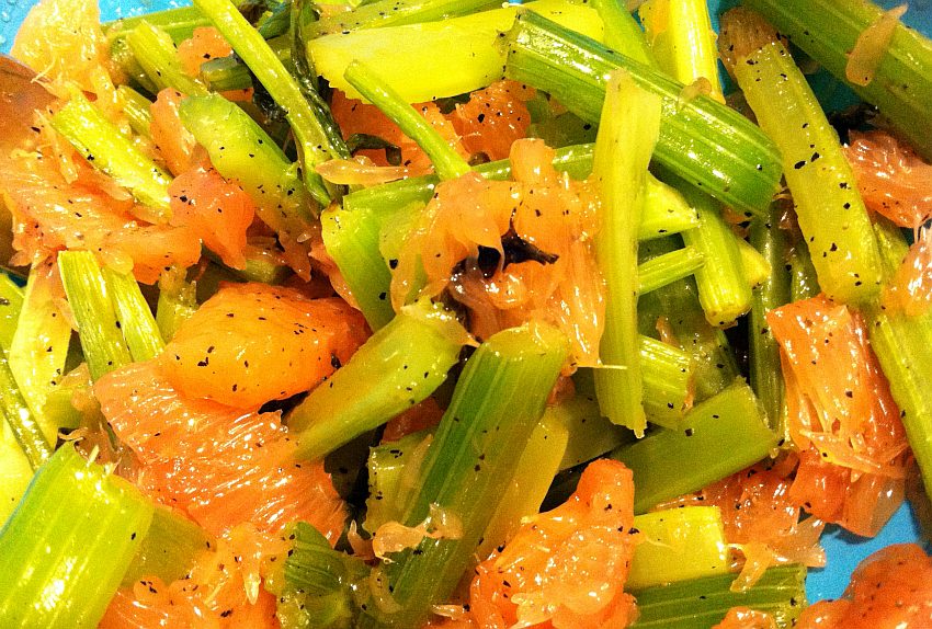 Сельдерей – как его едят: рецепты салатов и других блюд, полезные свойства для здоровья