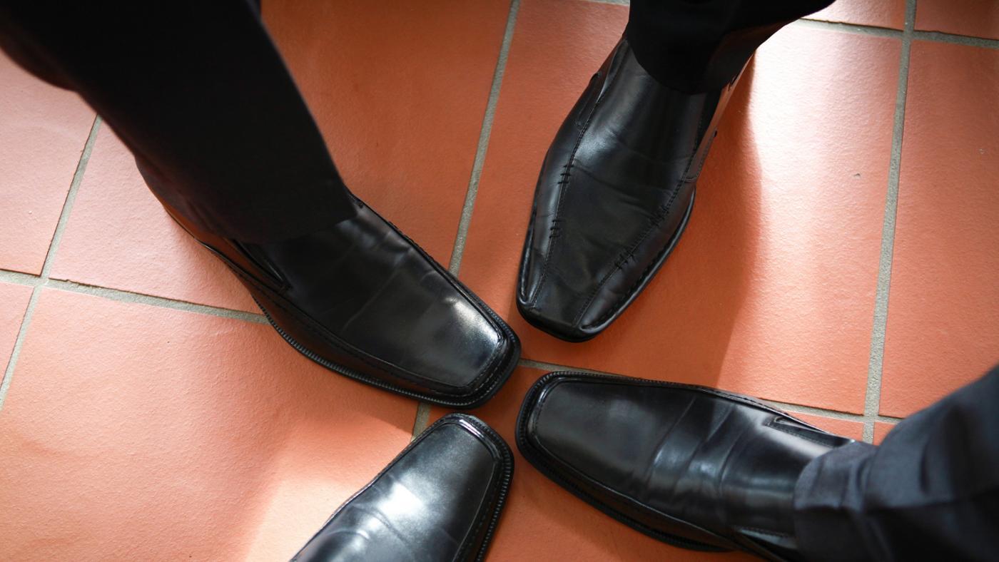 20 лучших способов, как в домашних условиях быстро растянуть обувь