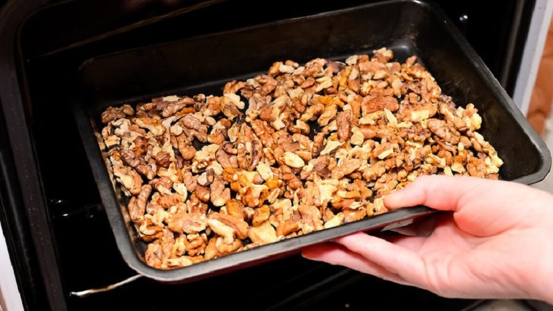 Как правильно сушить грецкие орехи в домашних условиях: способы