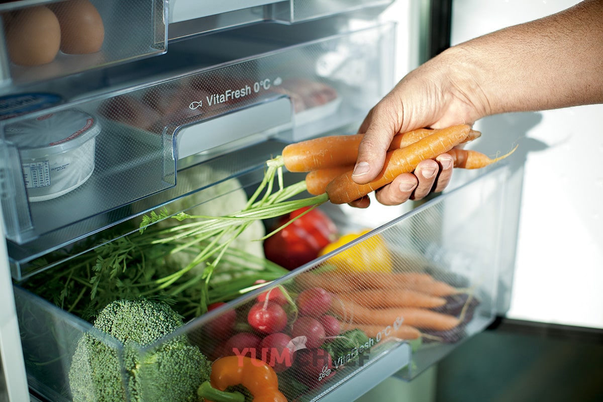 Как хранить зелень в холодильнике, чтобы она оставалась надолго свежей?