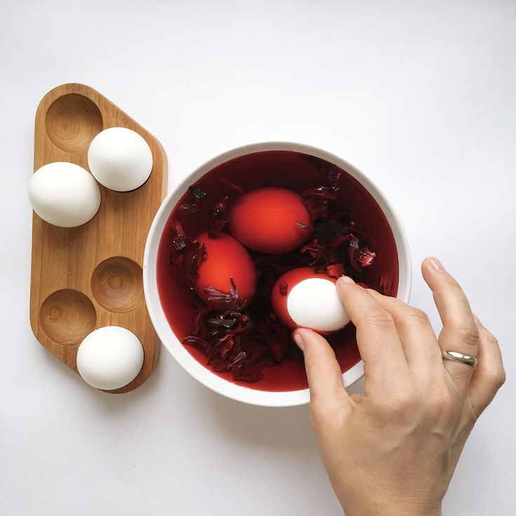 Как покрасить яйца на пасху натуральными (природными) красителями