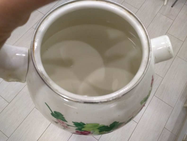 6 простых способов очистить чайник от накипи