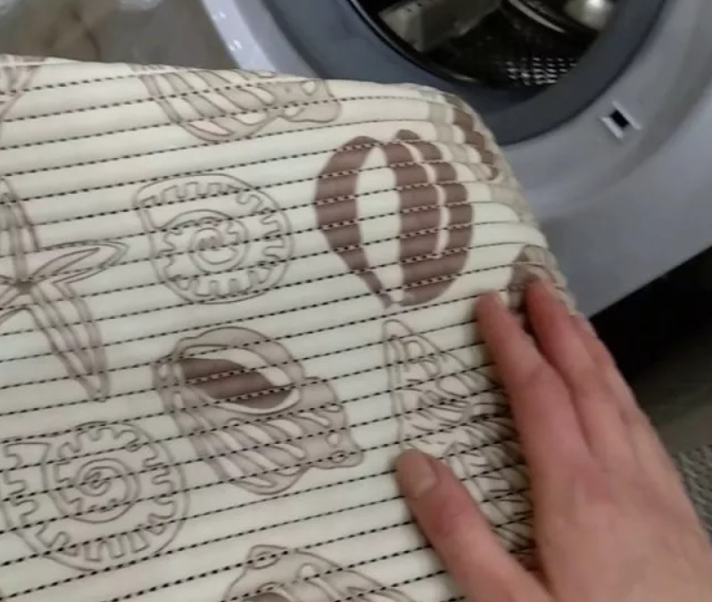 Можно ли стирать ковер в стиральной машине - особенности