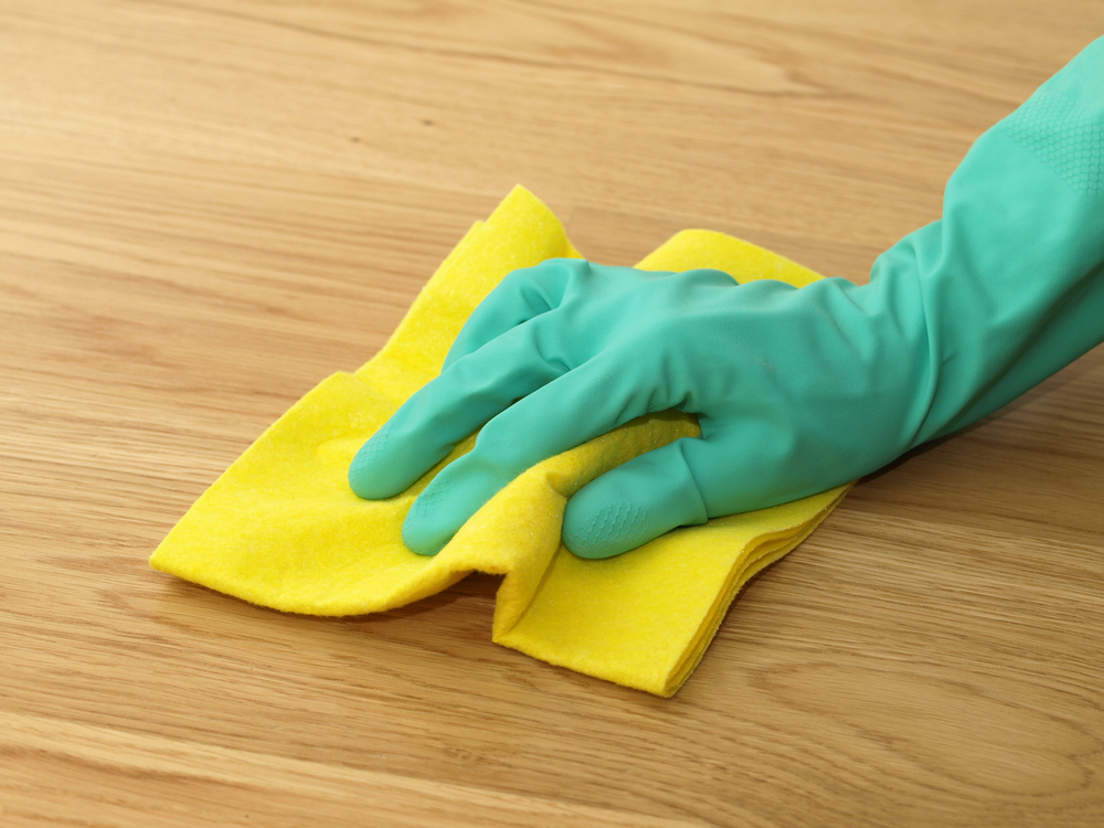Как отмыть зеленку с линолеума своими руками, чем можно вывести пятно с покрытия, инструкция, фото