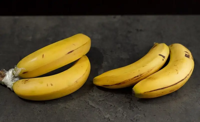 Как дольше сохранить бананы. Держи банан. BP-113 Banana. Как хранить бананы в домашних условиях чтобы не почернели. Как хранить бананы.