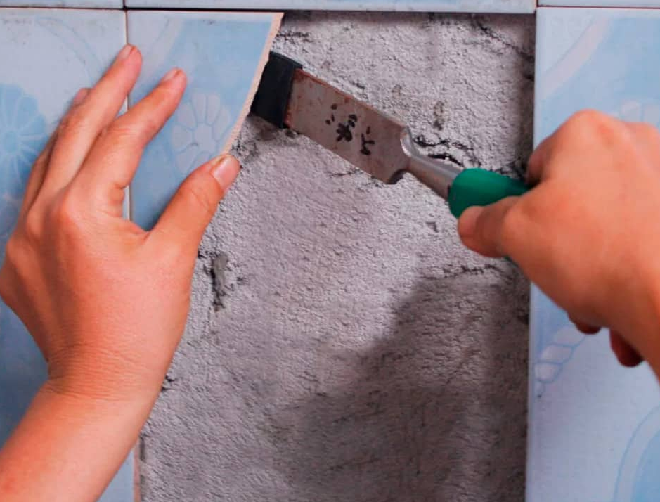 5 способов, как снять плитку со стены и пола