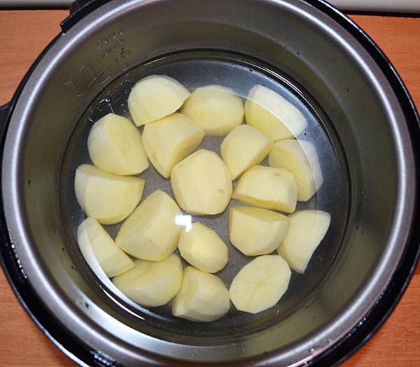 Сколько и как варить картошку в мундире чтобы не развалилась