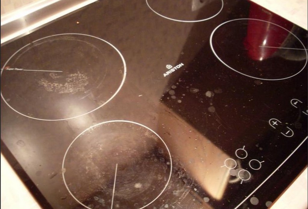 Как ухаживать за индукционной плитой – какие средства для мытья нельзя использовать