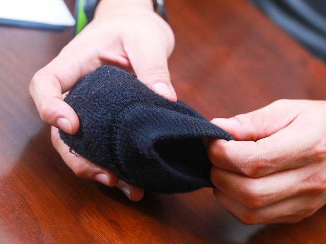 10 способов, как можно применить старые носки :: инфониак