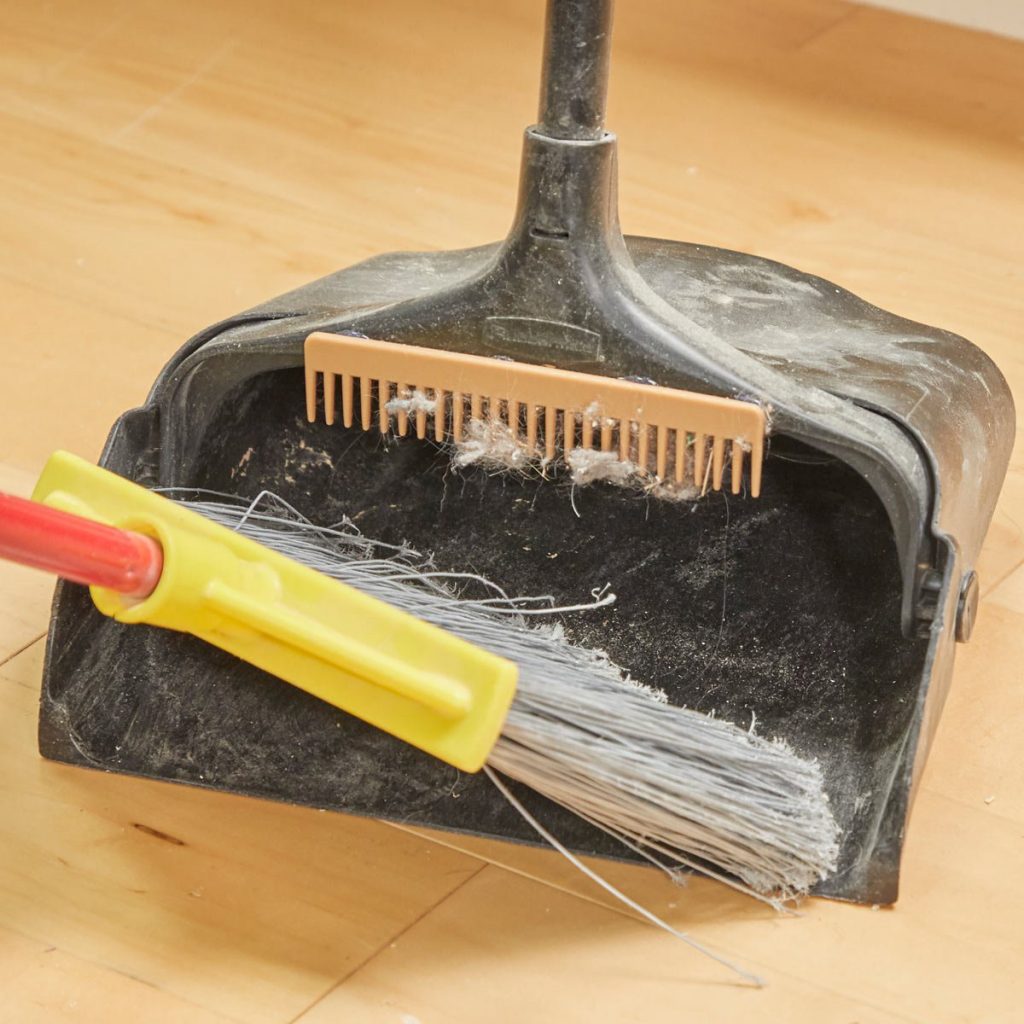 Как убрать известковый налет в унитазе в домашних условиях, как удалить отложения подручными средствами, очистить специальными составами?
