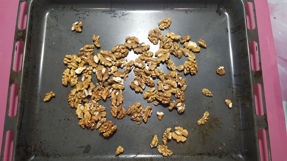 Надо ли сушить грецкие орехи и как правильно