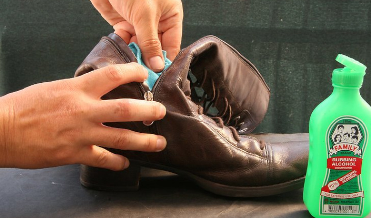 Обработка обуви от грибка в домашних условиях: приборы, антисептики, ультрафиолет