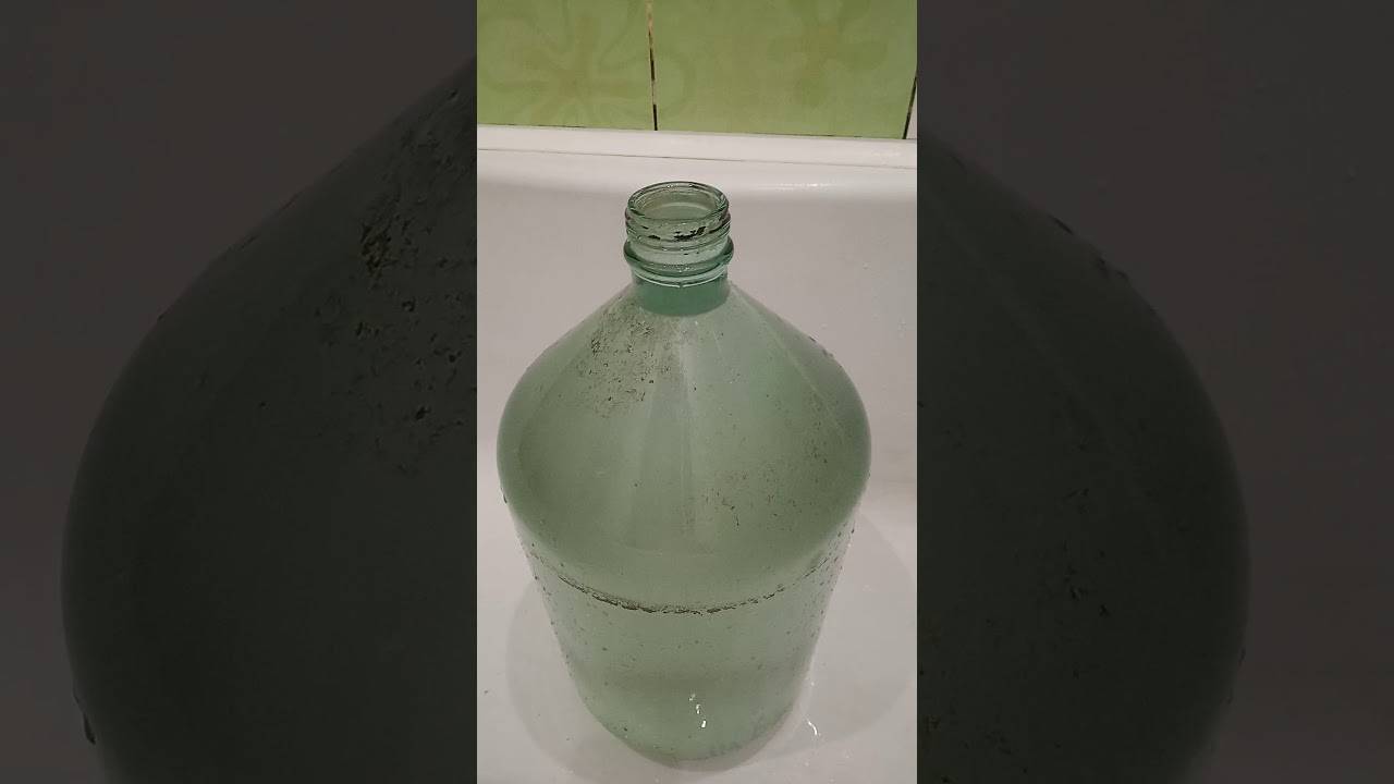Чем отмыть плесень в пластиковой бутылке
