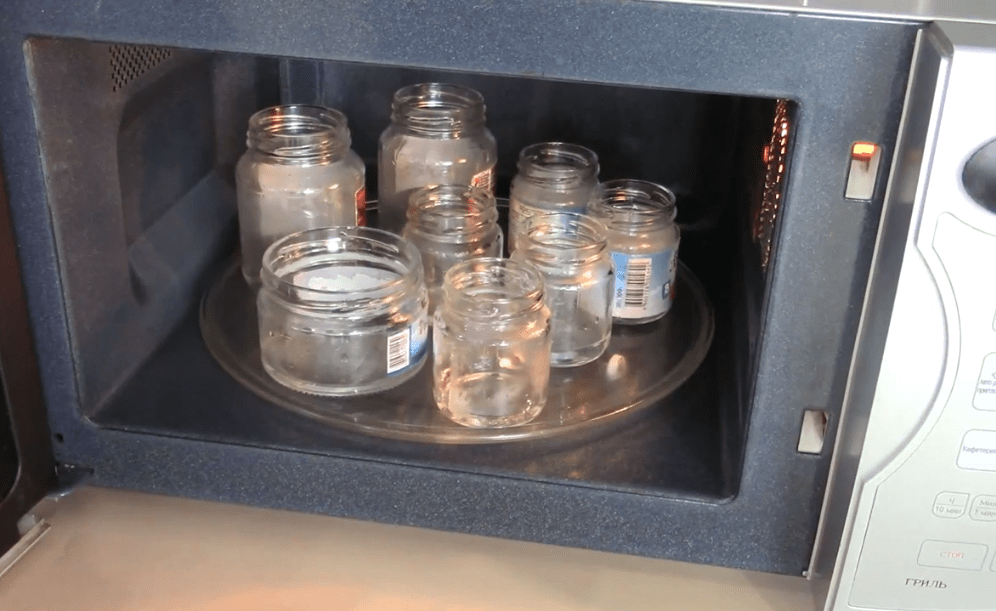 Как стерилизовать банки в микроволновке для варенья: правильная подготовка для заготовок на зиму