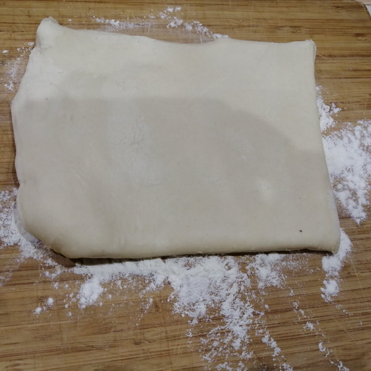 Как разморозить слоеное тесто быстро из морозилки