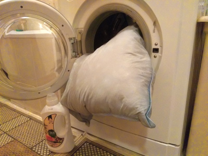 Как постирать синтепоновую подушку: в стиральной машине, вручную, как распушить синтепон