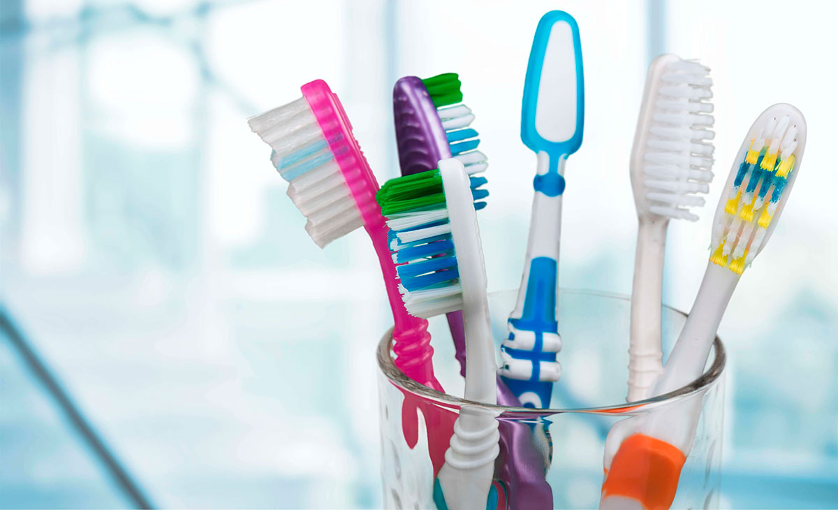 Электрическая зубная щетка — плюсы и минусы. как выбрать лучшую?