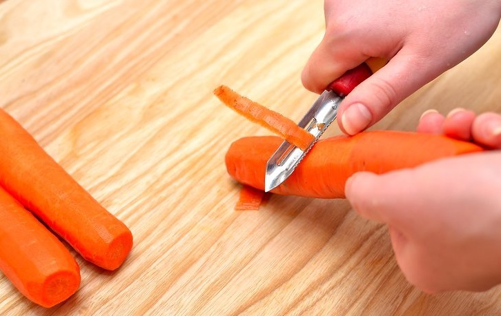 Как варить морковь для салатов оливье под шубой мимоза в кастрюле