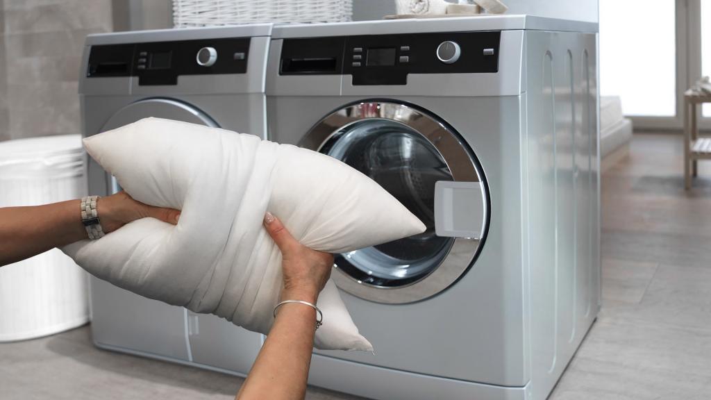 Можно ли стирать синтепоновые подушки в стиральной машине