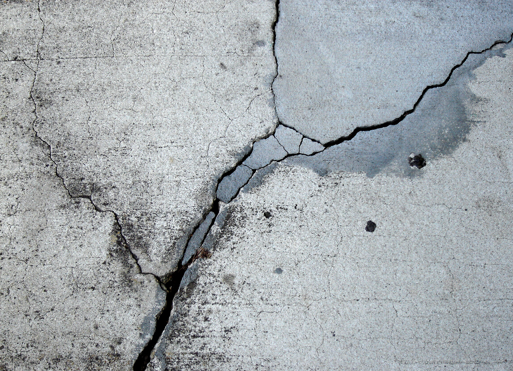 Ремонт бетонных дорожек — способы и особенности проведения работ