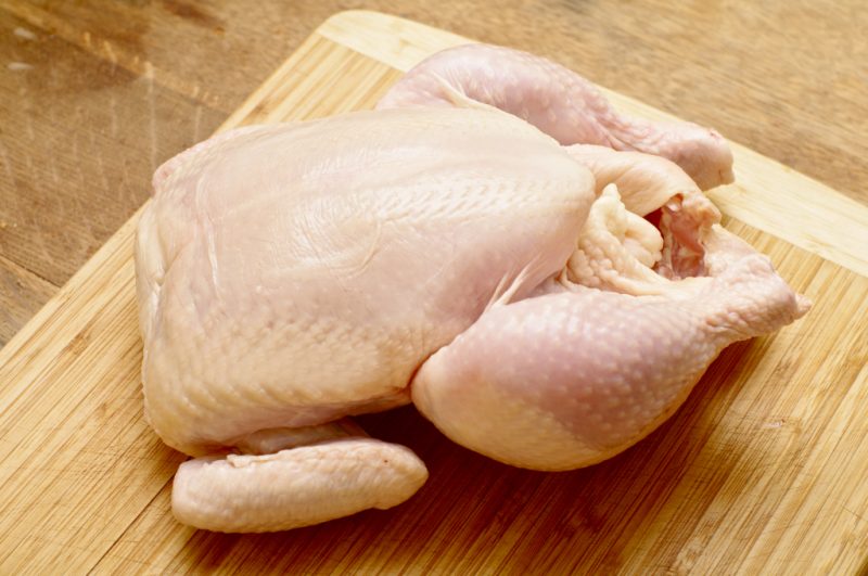 Сколько по времени размораживается курица при комнатной температуре — читать ответ