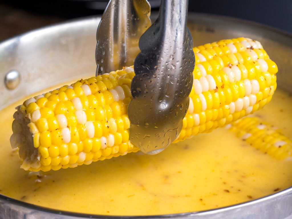 Как варить кукурузу в початках. правильная технология приготовления