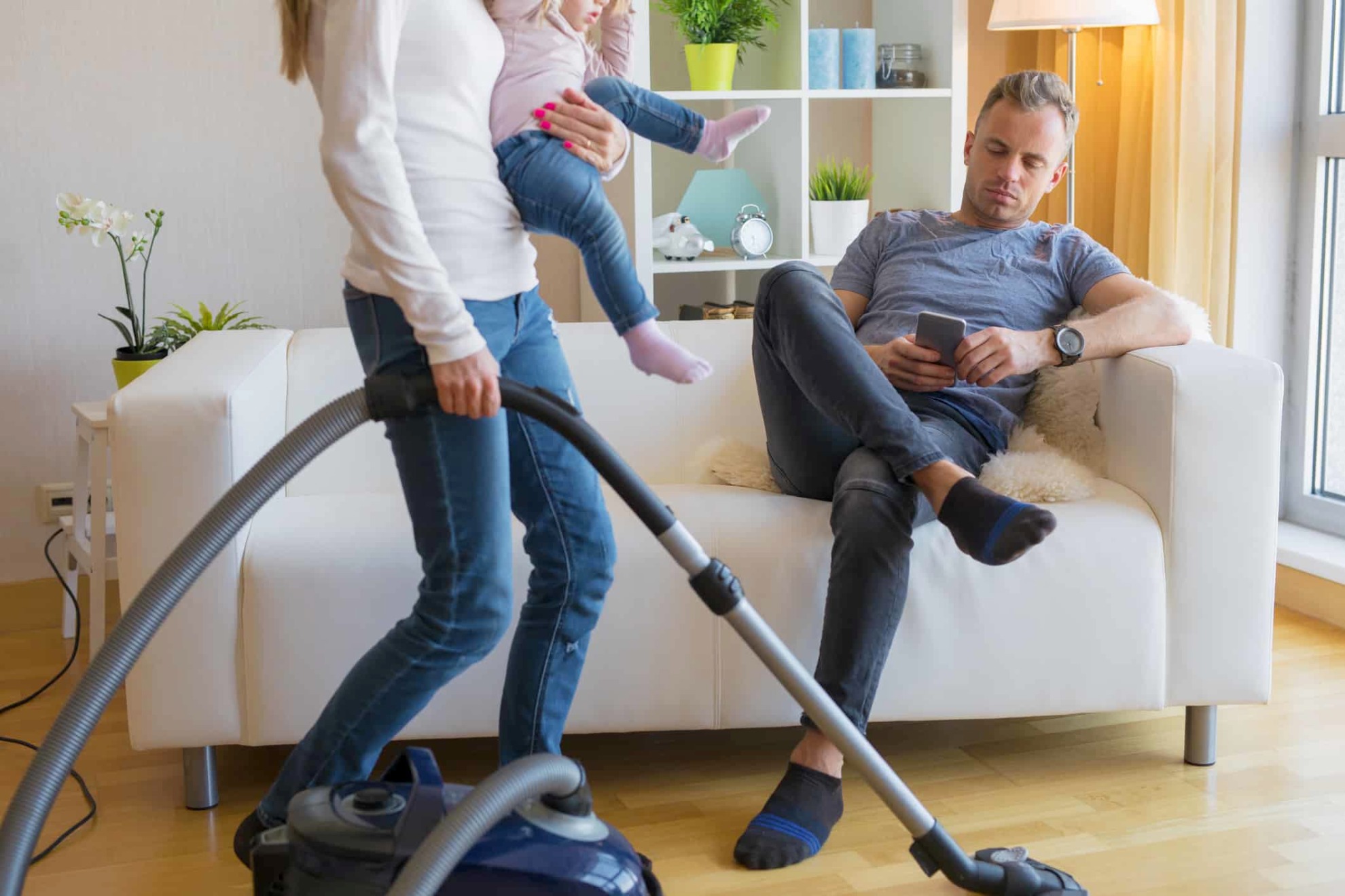 Что мужчина должен делать по дому? обязанности в семье и список традиционных дел