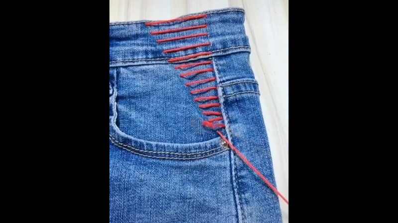 Брюки, джинсы и спортивные штаны при необходимости можно ушить вручную в домашних условиях Для этого надо иметь хотя бы минимальные навыки в швейном деле и следовать инструкции