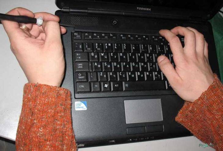 Как чистить клавиатуру на ноутбуке - лучшие методы очистки
как чистить клавиатуру на ноутбуке - лучшие методы очистки
